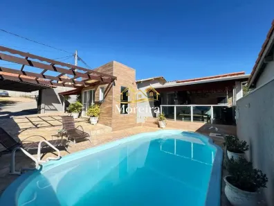 Fazenda/Sítio com 4 Quartos à venda, 270m² no , Mairinque