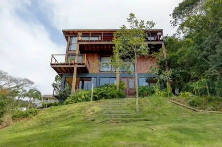 Casa com 3 Quartos à venda, 215m² no Cabeçudas, Itajaí