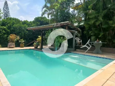 Casa com 3 Quartos à venda, 386m² no Sapê, Niterói