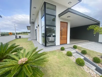 Casa com 3 Quartos à venda, 113m² no Forquilhas, São José