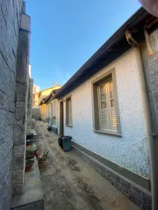 Casa com 2 Quartos para alugar, 76m² no Granbery, Juiz de Fora