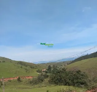 Fazenda/Sítio com 2 Quartos à venda, 400m² no Centro, Silveiras
