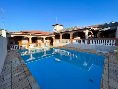 Casa com 3 Quartos à venda, 500m² no centro, Socorro