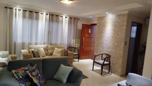Casa com 3 Quartos à venda, 244m² no Jardim Pacaembu, Jundiaí