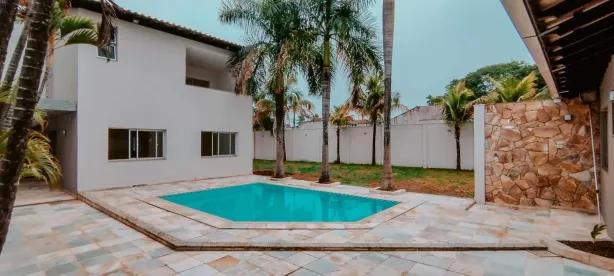 Casa com 4 Quartos à venda, 288m² no Jardim Karaíba, Uberlândia