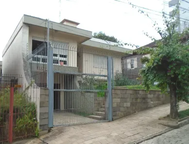 Casa com 3 Quartos para alugar, 280m² no Exposição, Caxias do Sul