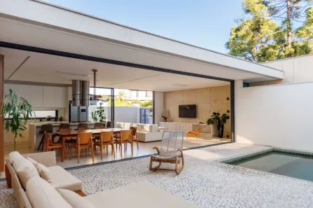 Casa de Condomínio com 3 Quartos à venda, 358m² no Santa Felicidade, Curitiba