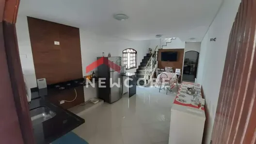 Sobrado com 4 Quartos à venda, 300m² no Vila Pilar, Arujá
