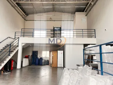 Galpão/Depósito/Armazém para alugar, 352m² no Campestre, Santo André