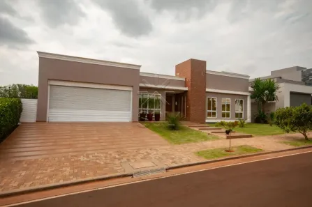 Casa de Condomínio com 5 Quartos à venda, 479m² no Yolanda, Foz do Iguaçu