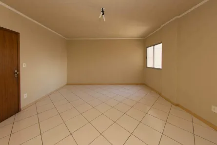 Apartamento com 3 Quartos para alugar, 92m² no Centro, Pelotas