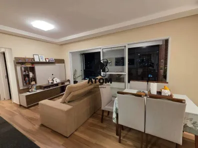 Apartamento com 2 Quartos para alugar, 76m² no Centro, Taubaté