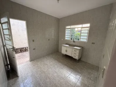 Casa com 1 Quarto para alugar, 35m² no Parque Peruche, São Paulo