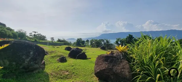 Lote/Terreno à venda, 900m² no Veloso, Ilhabela