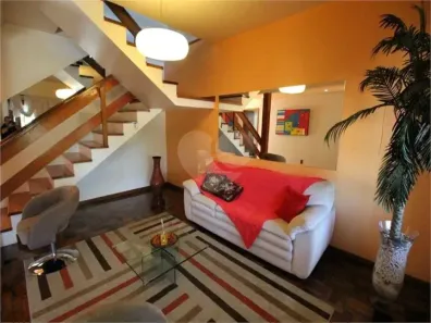 Casa com 4 Quartos à venda, 350m² no Chácara das Pedras, Porto Alegre