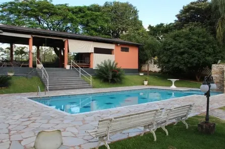 Fazenda/Sítio com 3 Quartos à venda, 300m² no Cafezal, Londrina