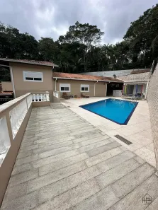 Casa com 4 Quartos à venda, 195m² no Bosque do Embu, Embu das Artes