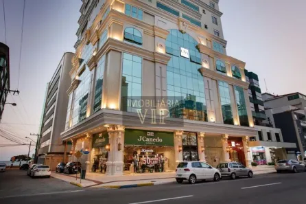 Imóvel Comercial com 1 Quarto à venda, 74m² no Meia Praia, Itapema