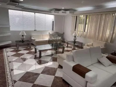 Sobrado com 8 Quartos para venda ou aluguel, 696m² no Jardim América, São Paulo