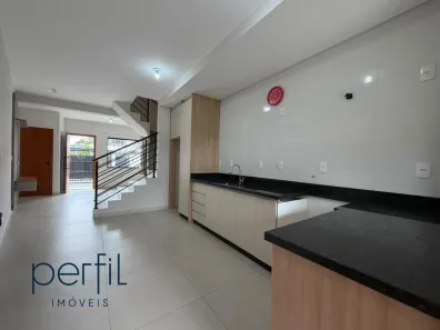 Casa com 2 Quartos à venda, 73m² no Jardim Iririú, Joinville
