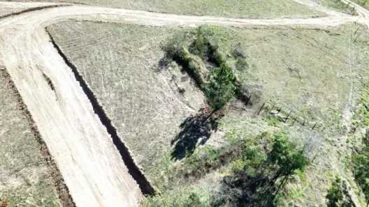 Lote/Terreno à venda, 1000m² no Jardim Vitoria, Mairinque