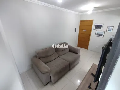 Apartamento com 2 Quartos para alugar, 50m² no Santa Mônica, Uberlândia