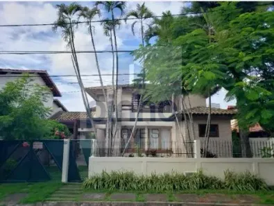 Casa com 5 Quartos à venda, 600m² no Piatã, Salvador