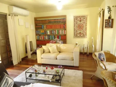 Casa com 3 Quartos à venda, 283m² no Nonoai, Porto Alegre