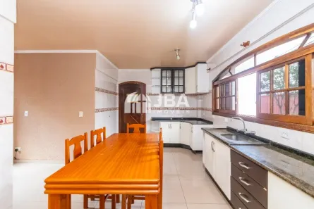 Sobrado com 4 Quartos à venda, 426m² no Emiliano Perneta, Pinhais