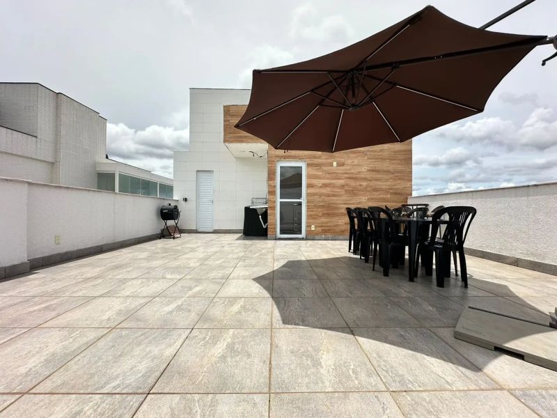 Apartamento com 3 quartos — Planalto, Belo Horizonte