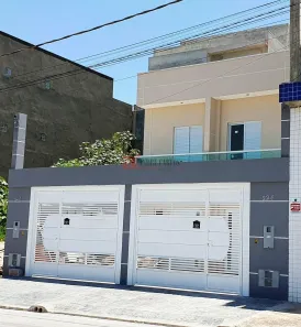 Sobrado com 2 Quartos à venda, 82m² no Alto de Santa Lúcia, Carapicuíba
