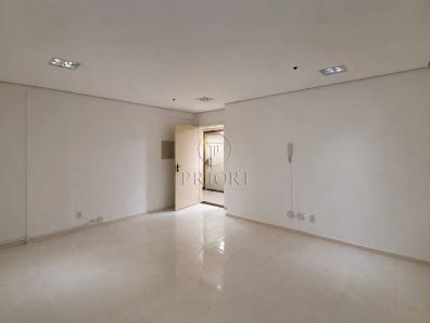 Sala Comercial para venda ou aluguel, 37m² no Floresta, Porto Alegre