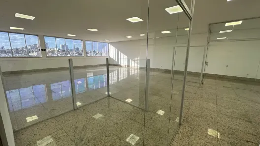 Prédio Comercial para alugar, 500m² no Padre Eustáquio, Belo Horizonte