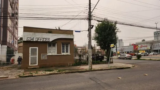 Imóvel Comercial para alugar, 80m² no Menino Deus, Porto Alegre