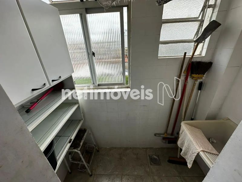 Apartamento com 2 quartos — Sagrada Família, Belo Horizonte