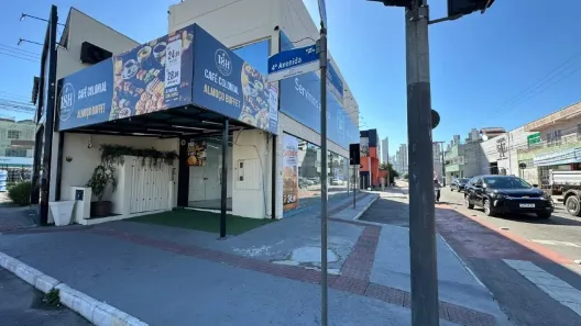 Sala Comercial para alugar, 200m² no Centro, Balneário Camboriú