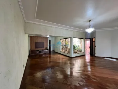 Casa com 3 Quartos à venda, 212m² no Parque Doutor Carrão, Franca