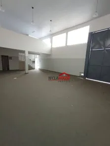 Galpão/Depósito/Armazém para alugar, 230m² no Vila Endres, Guarulhos