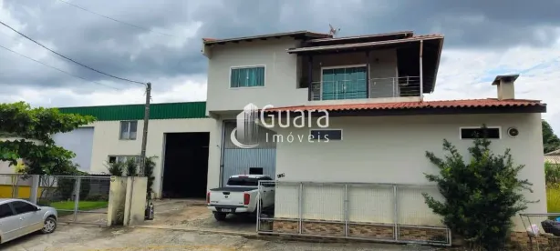 Casa com 3 Quartos à venda, 182m² no Guamiranga, Guaramirim