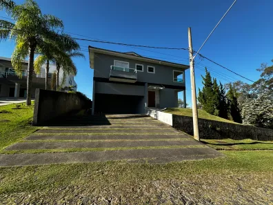 Casa com 4 Quartos para alugar, 300m² no Fazenda Palao (Alpes de Guararema), Guararema