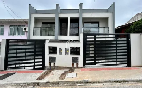 Sobrado com 3 Quartos à venda, 179m² no Barreiros, São José