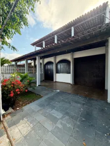 Casa com 4 Quartos para alugar, 300m² no Boa Vista, Ilhéus