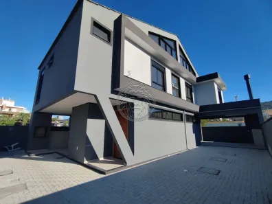 Casa com 3 Quartos à venda, 142m² no Pântano do Sul, Florianópolis
