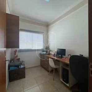 Casa com 3 Quartos à venda, 240m² no Jardim Acapulco, Marília