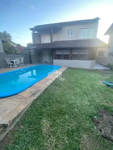 Casa com 4 Quartos à venda, 257m² no Guarujá, Porto Alegre