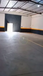 Galpão/Depósito/Armazém à venda, 300m² no Parque das Laranjeiras II, Uberaba