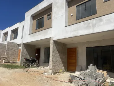 Sobrado com 3 Quartos à venda, 99m² no Cancela Preta, Macaé