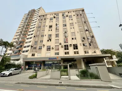 Apartamento com 3 Quartos para alugar, 22m² no Ponta Aguda, Blumenau