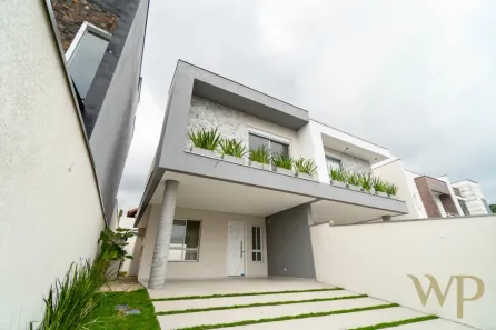 Casa com 3 Quartos à venda, 119m² no Saguaçu, Joinville