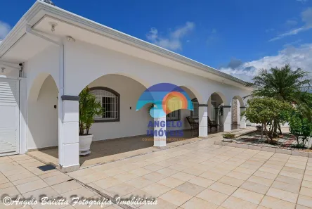 Casa com 3 Quartos à venda, 260m² no Bal Stella Maris, Peruíbe